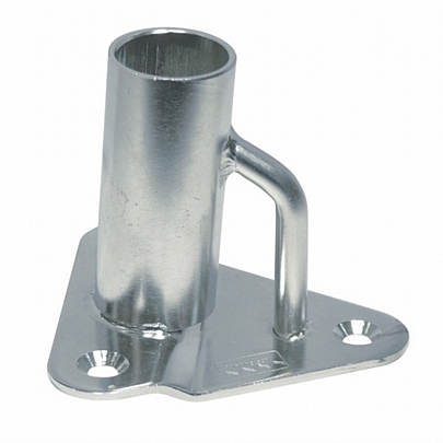 Triangular stanchion base on toe rail, 3° A4-AISI 316