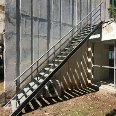 Μεταλλική Σκάλα