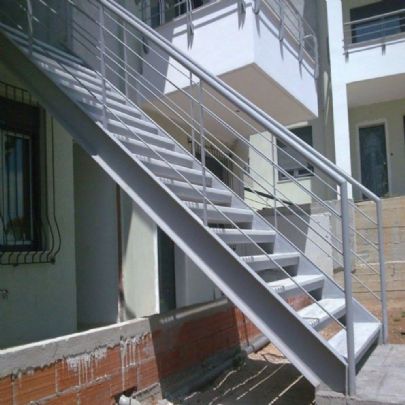 Μεταλλική Σκάλα