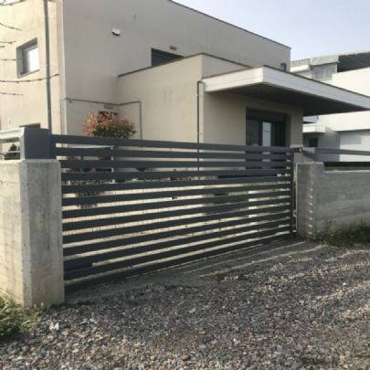 Περίφραξη Μεταλλική 